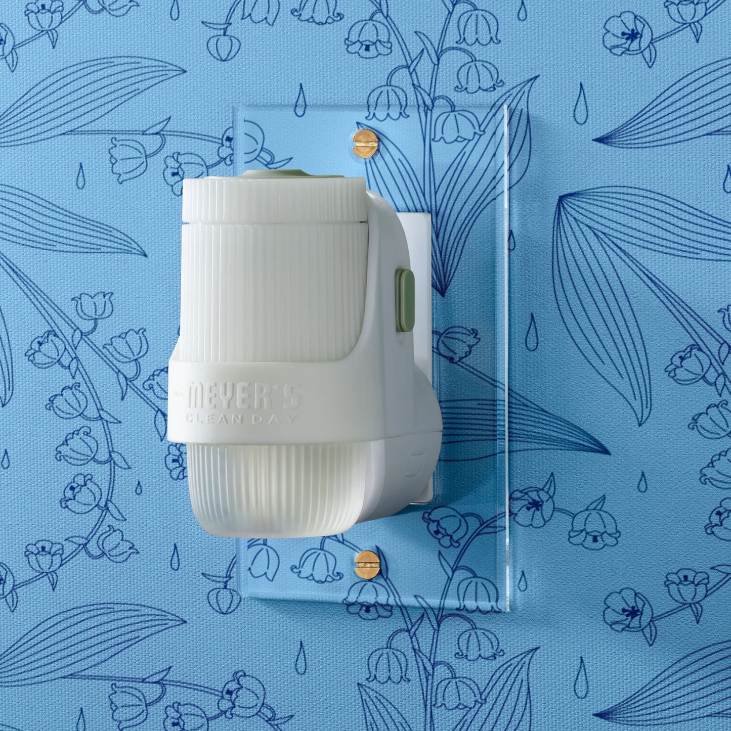 Mrs. Meyer's Rain Water Plug-In Oil Warmer with Scented Refill