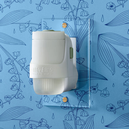 Mrs. Meyer's Rain Water Plug-In Oil Warmer with Scented Refill